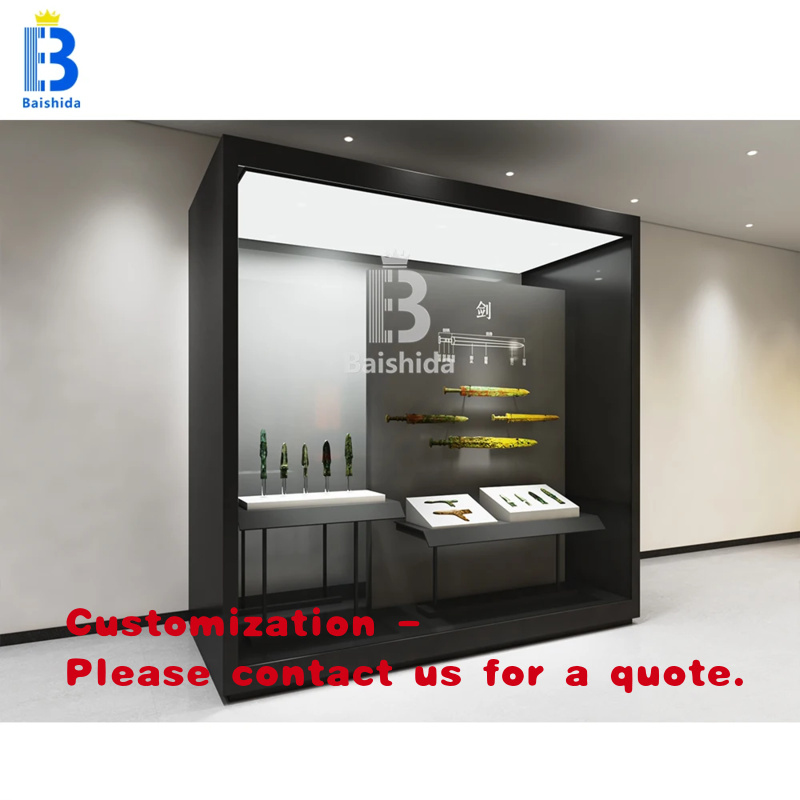Interior Design Exhibition - خزانة عرض مخصصة للوحات الزيتية الفنية